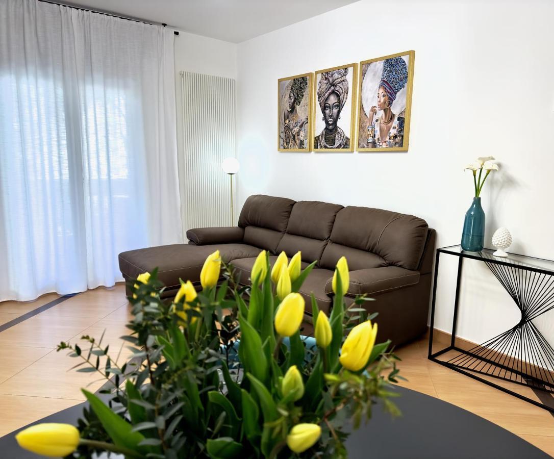 Salento Sweet Home - Obelisco Luxury Apartment レッチェ エクステリア 写真