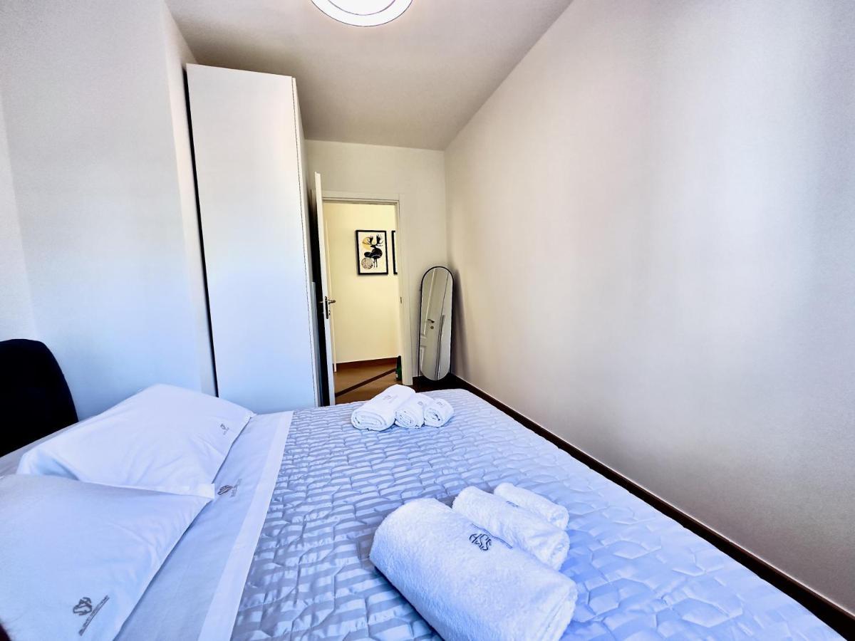 Salento Sweet Home - Obelisco Luxury Apartment レッチェ エクステリア 写真
