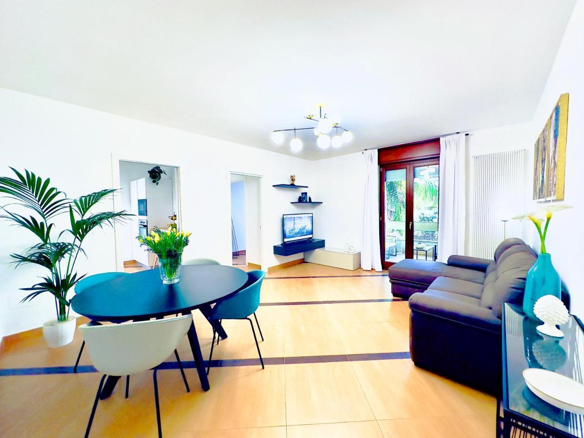 Salento Sweet Home - Obelisco Luxury Apartment レッチェ エクステリア 写真