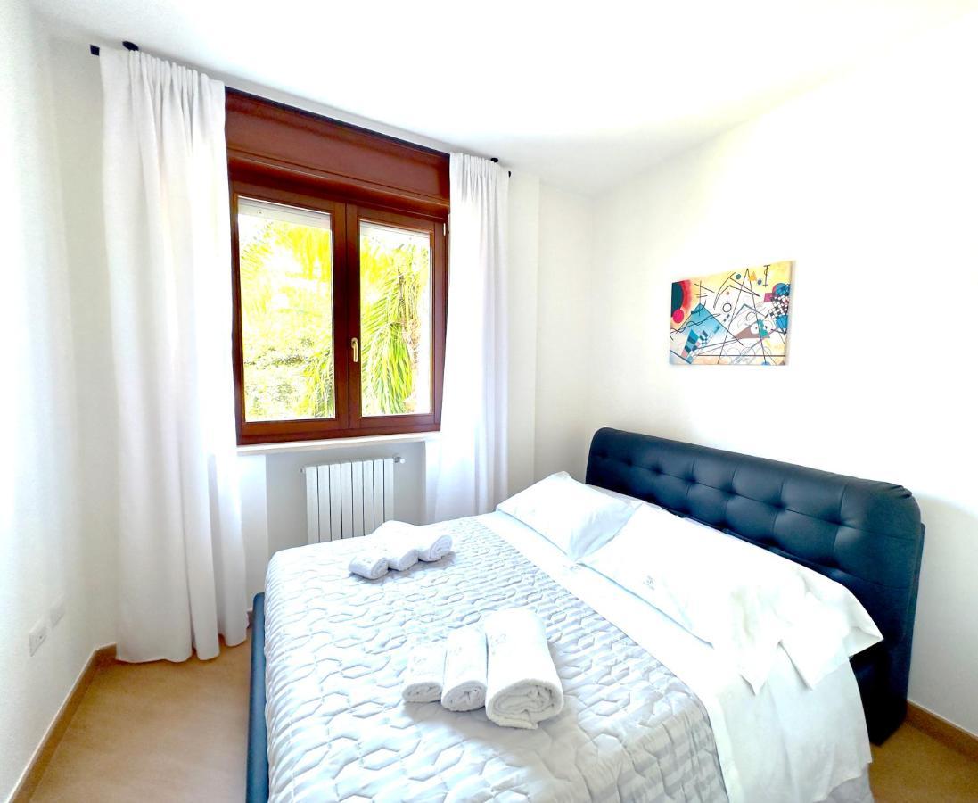 Salento Sweet Home - Obelisco Luxury Apartment レッチェ エクステリア 写真